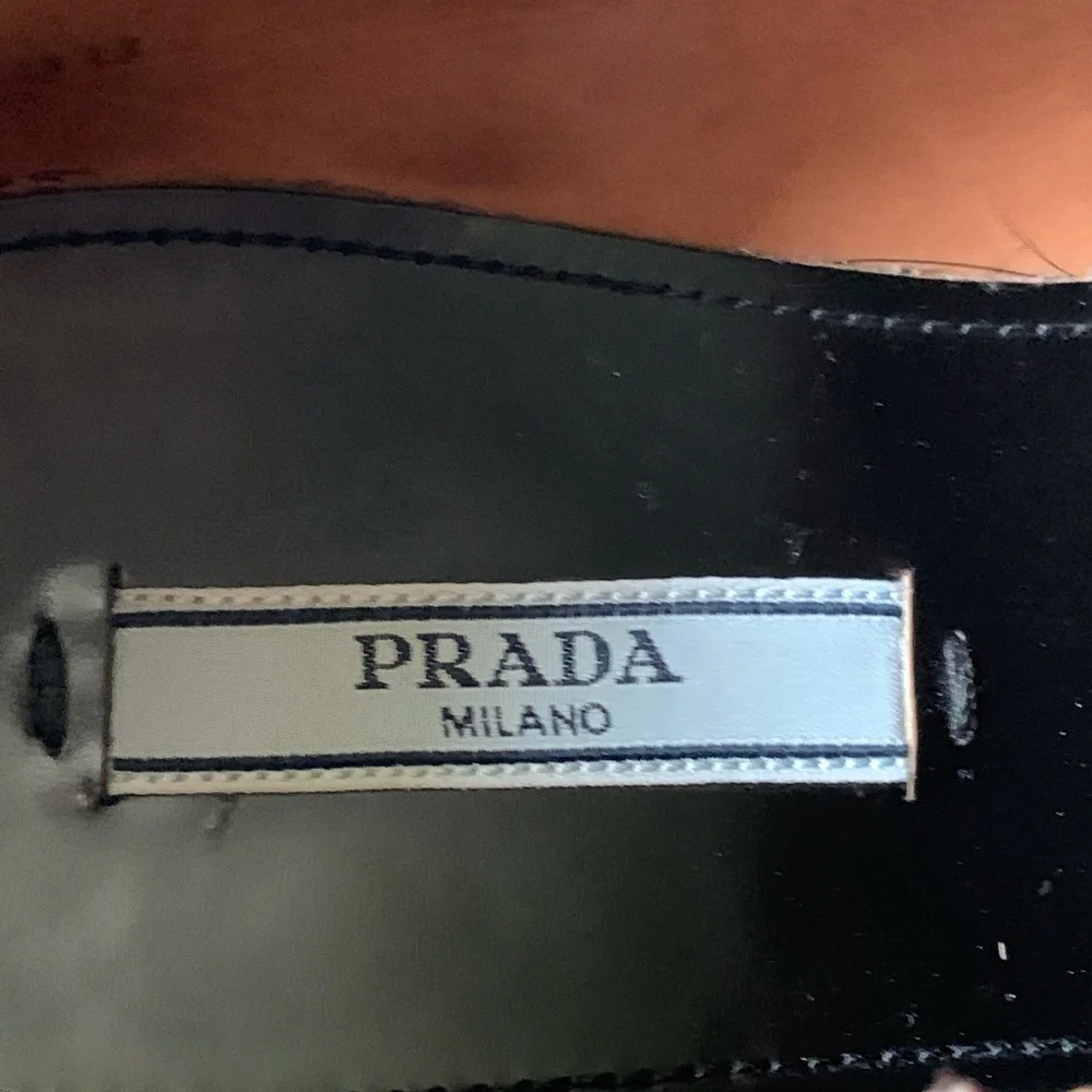 Prada pre owned